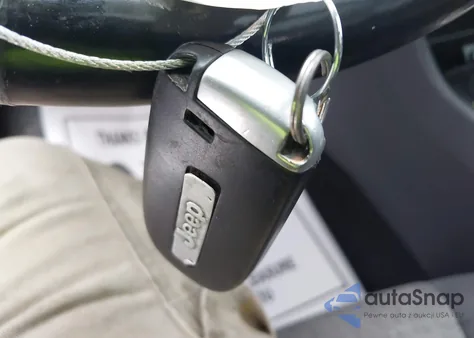 2014 Jeep Cherokee Latitude из США, поврежденный, VIN 1C4PJMCS7EW124626